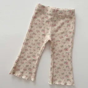 [At Noon Exclusive] Kids Cozy Waffle Lettuce-edge Flare Pants (6m-6y) - Pink Floral