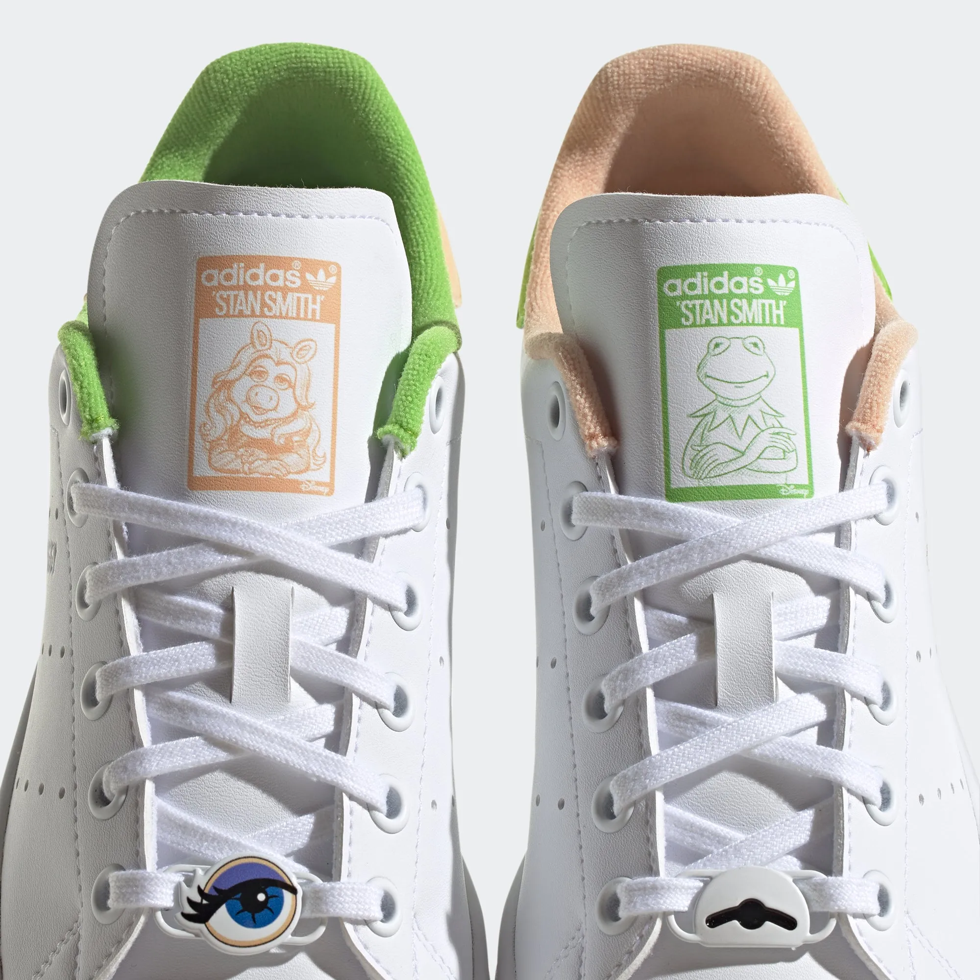 Big Kids’ adidas Originals Miss Piggy & Kermit Stan Smith Shoes