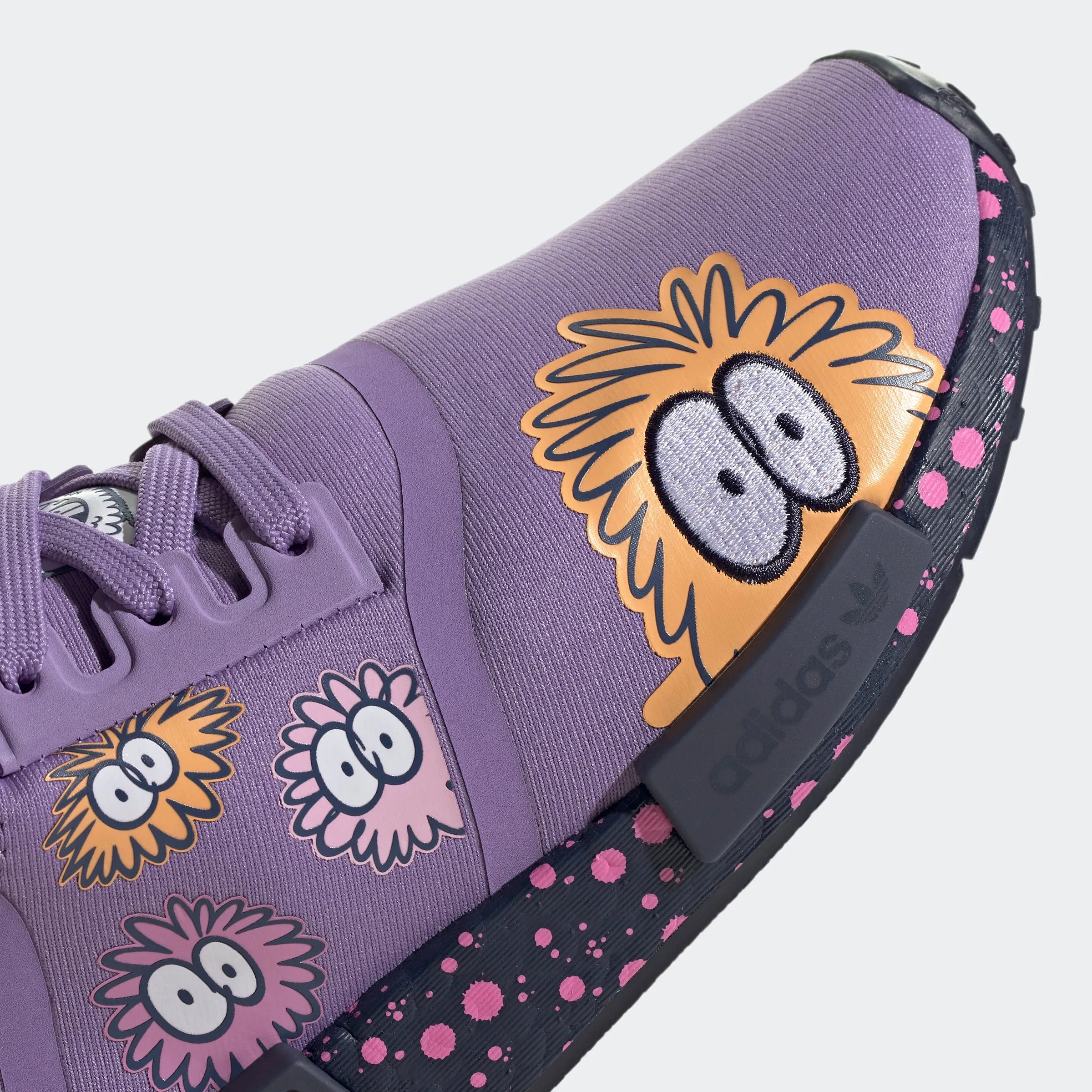 Big Kids adidas Originals x Kevin Lyons NMD_R1 Shoes