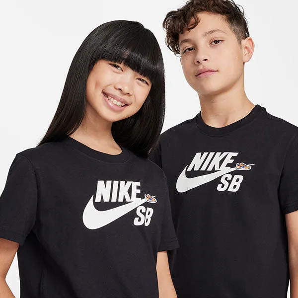 Nike SB NSW Big Kids T-Shirt in Black Adicolor Trefoil